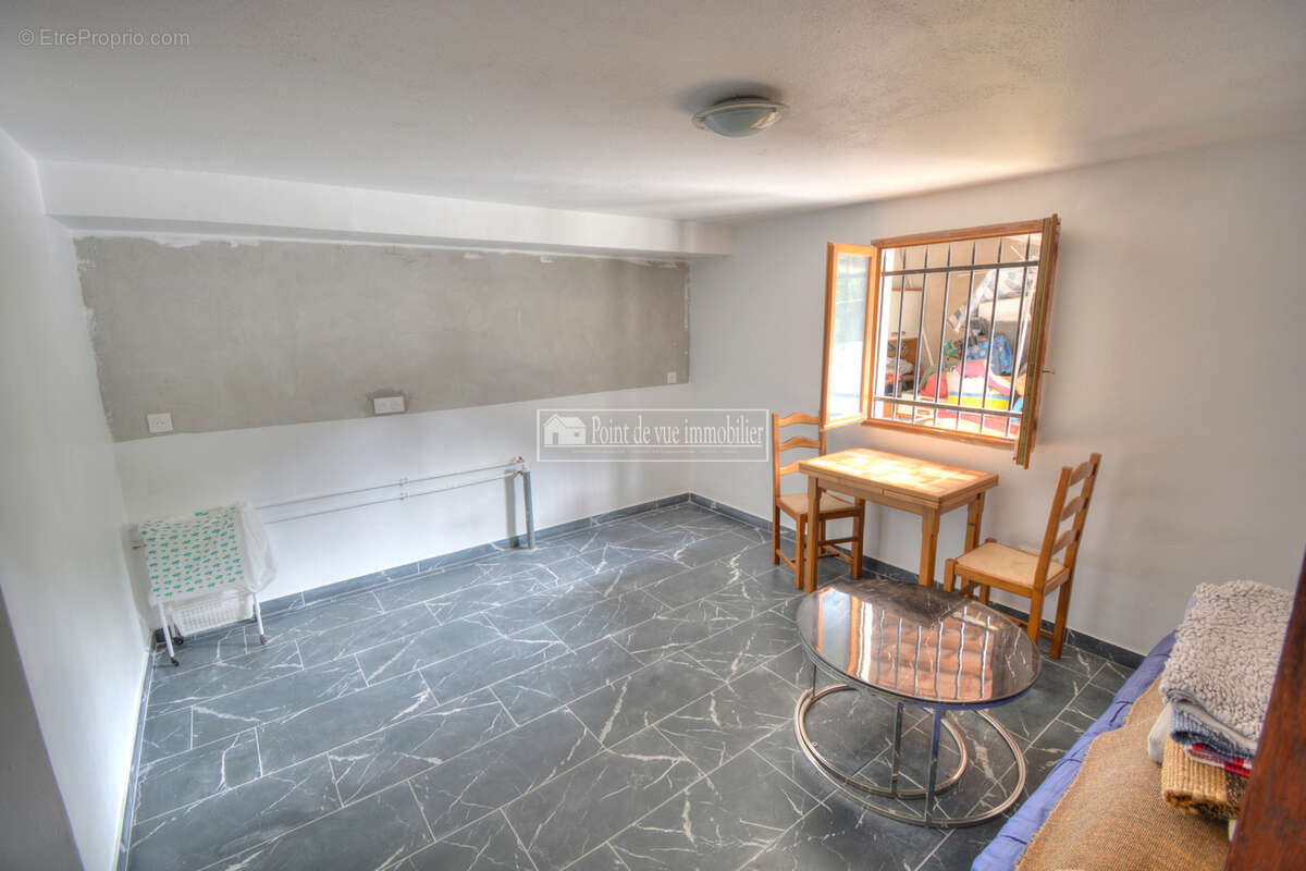 Maison à SAVIGNY-SUR-ORGE