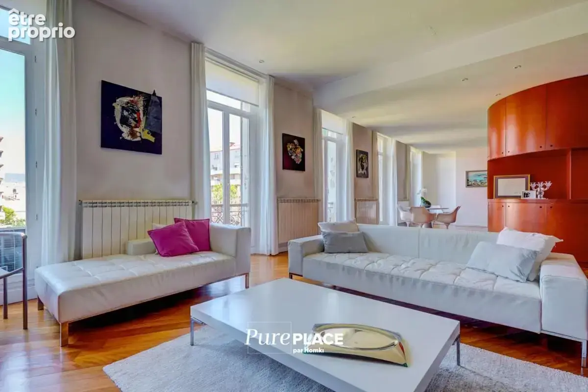 Appartement T4 de 144 m² à Marseille 13008, Avenue du Prado - photo 3