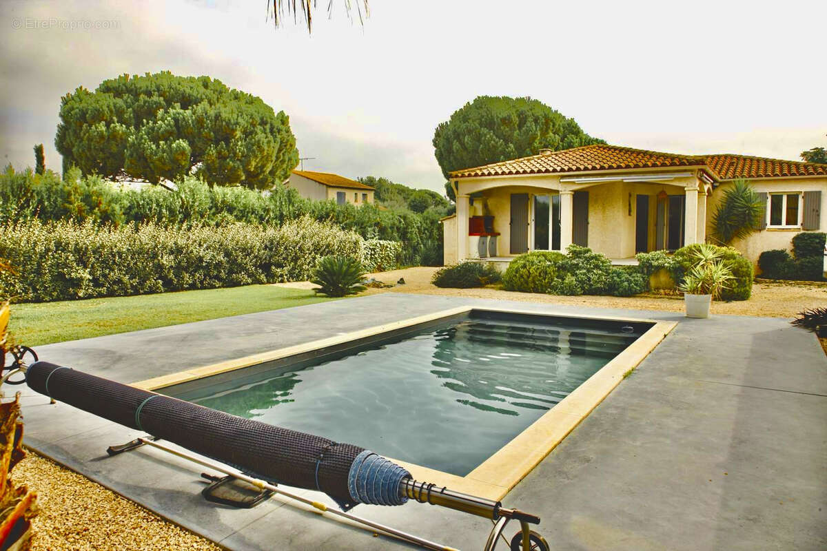 BELLEGARDE   Villa plain-pied avec piscine sur 1 000 m2 de terrain - photo 13