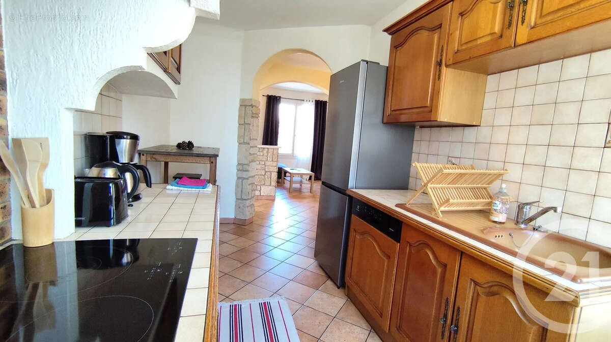 Appartement à MARSEILLE-4E
