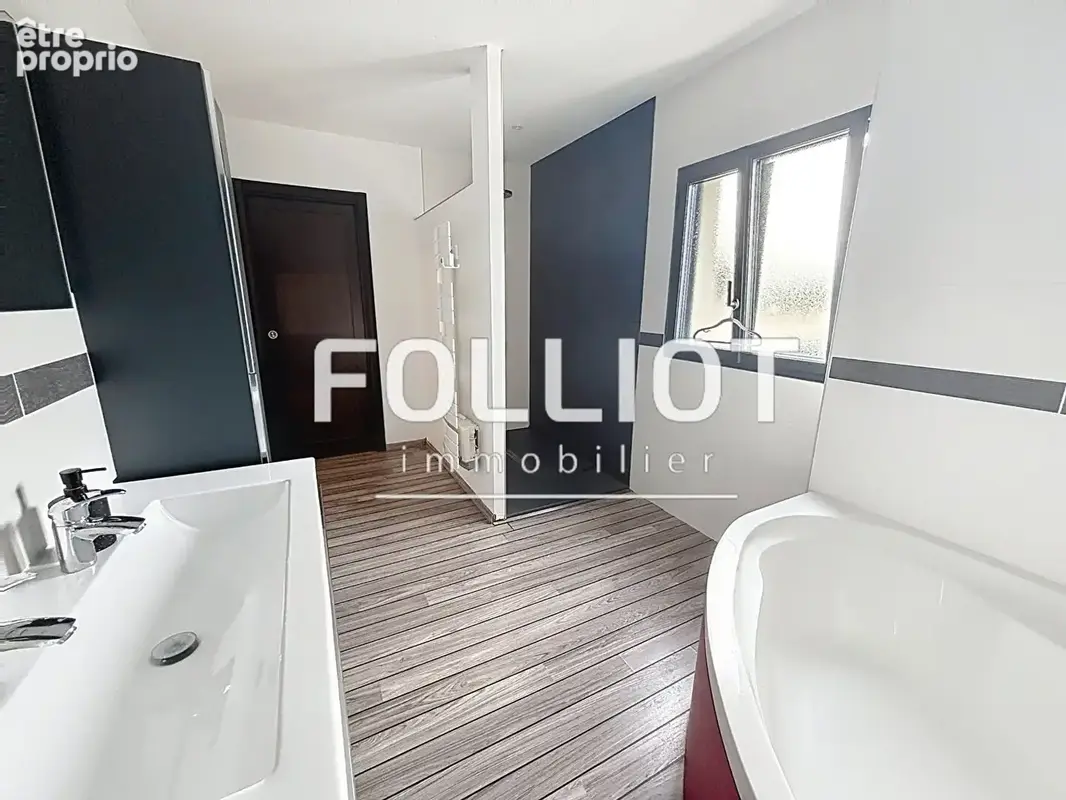 Maison 6 pièces à vendre à Moyon Villages - photo 10