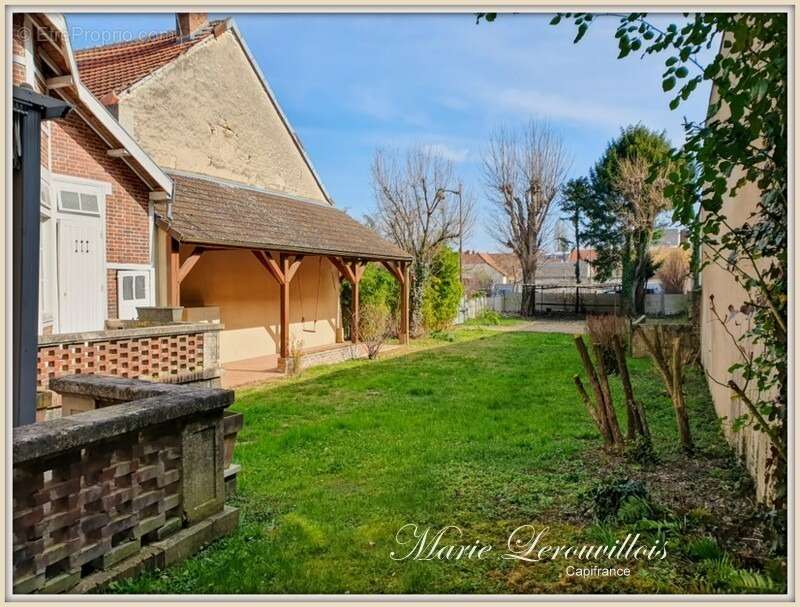 Maison à ROMILLY-SUR-SEINE