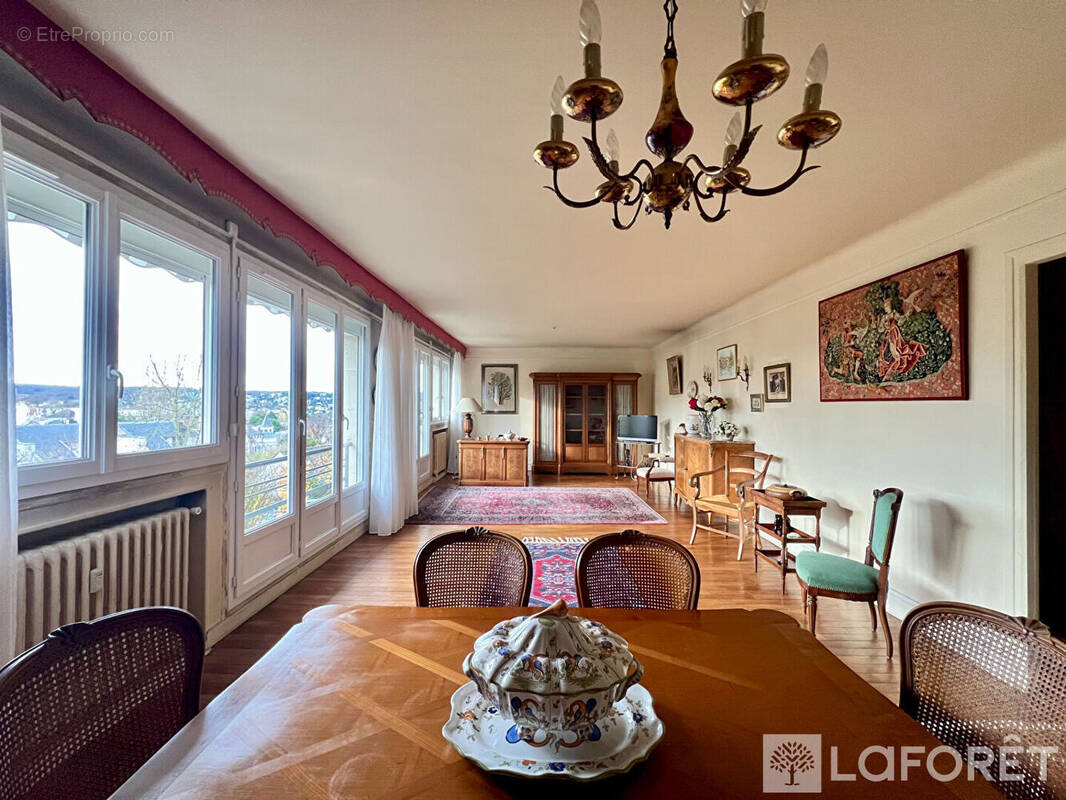 Appartement à SEVRES