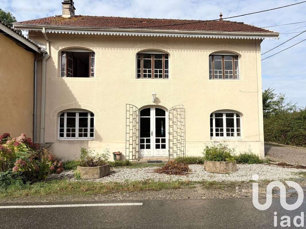 Maison 133 m² à Targon  - photo 4