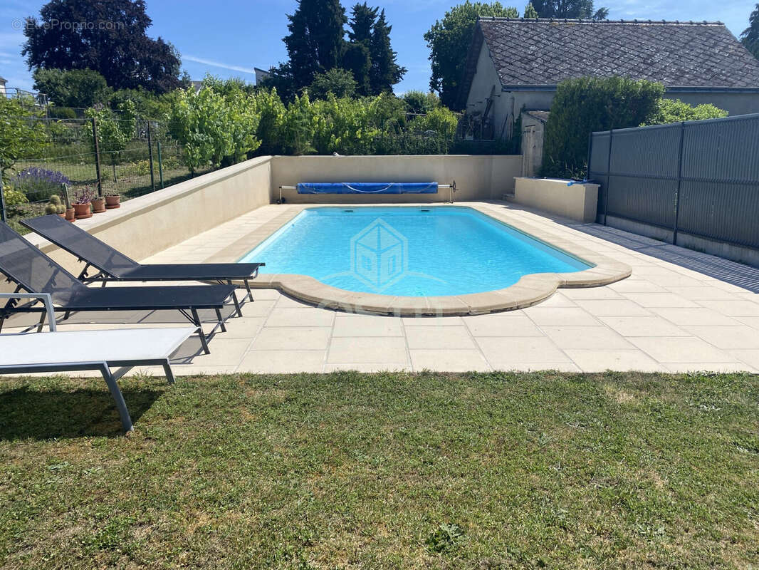 Maison à CORMERY