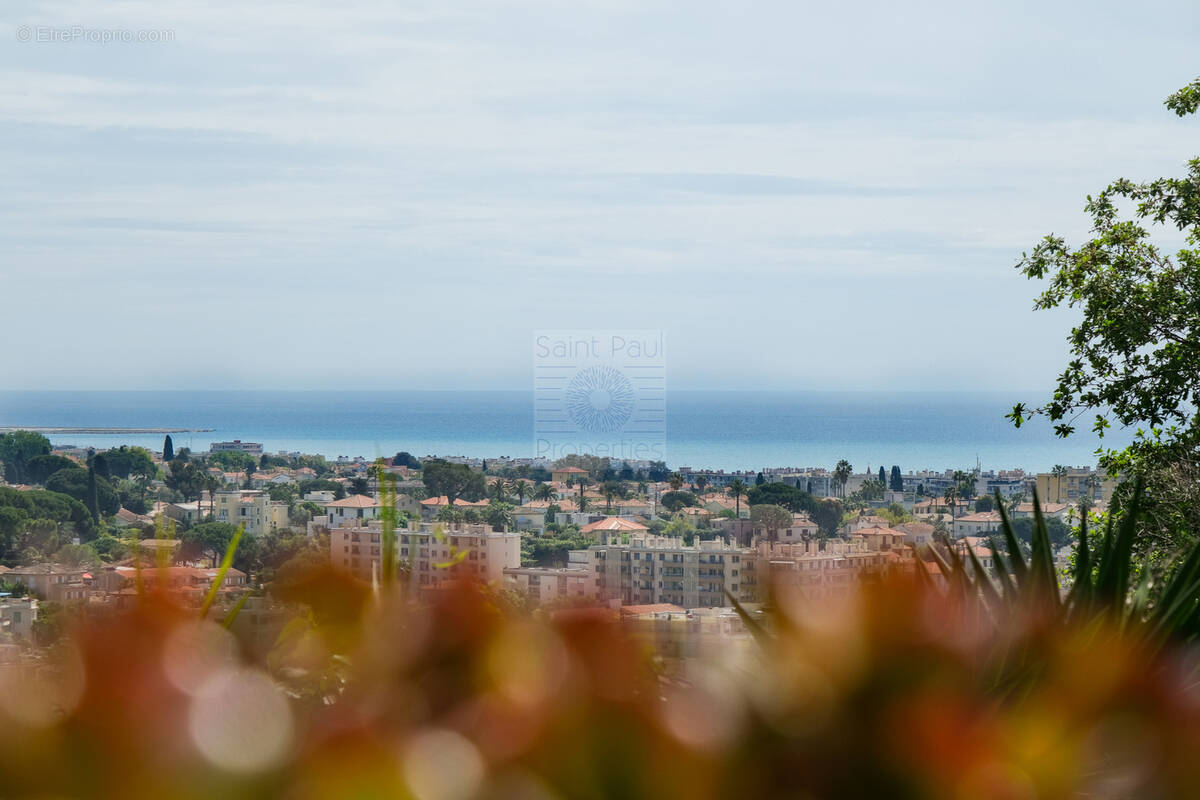 Maison à CAGNES-SUR-MER