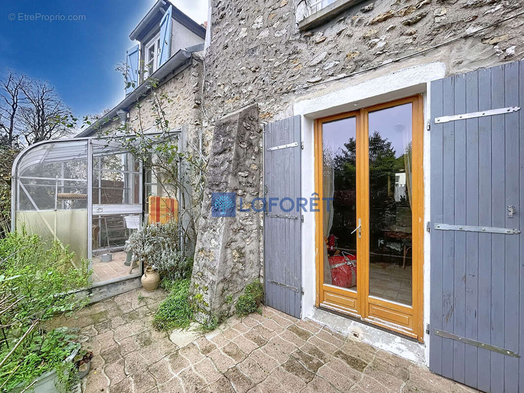 Appartement à SAINT-GERMAIN-LES-CORBEIL