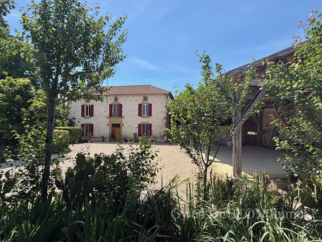Maison à L'ISLE-EN-DODON