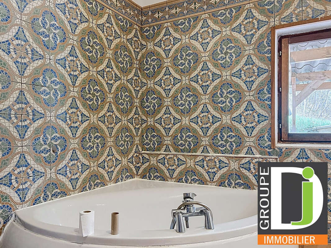 Maison à MIRABEL-ET-BLACONS