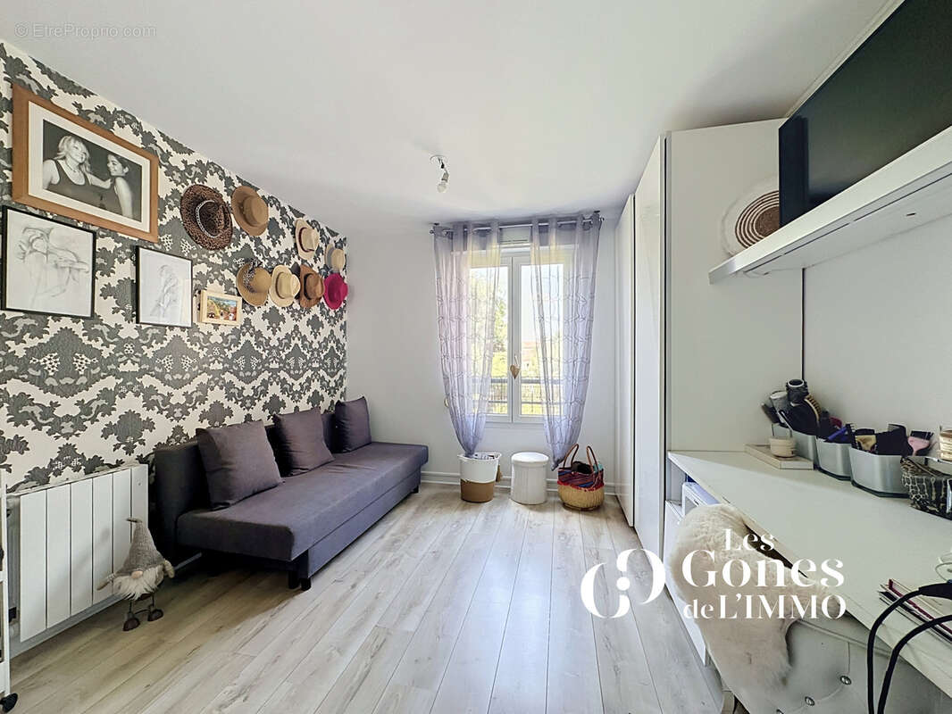 Appartement à CRAPONNE