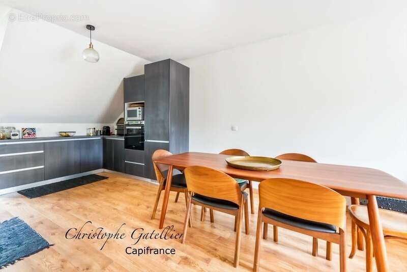 Appartement à FONTENAY-LE-FLEURY