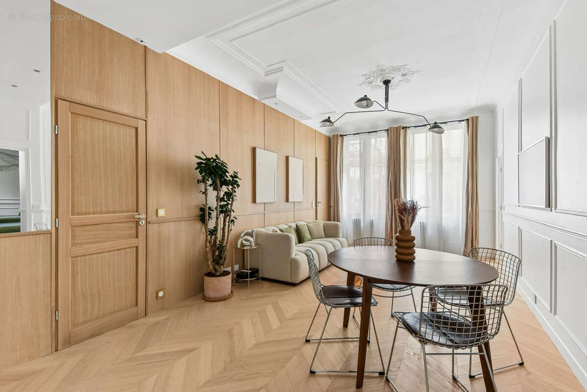Appartement à PARIS-6E
