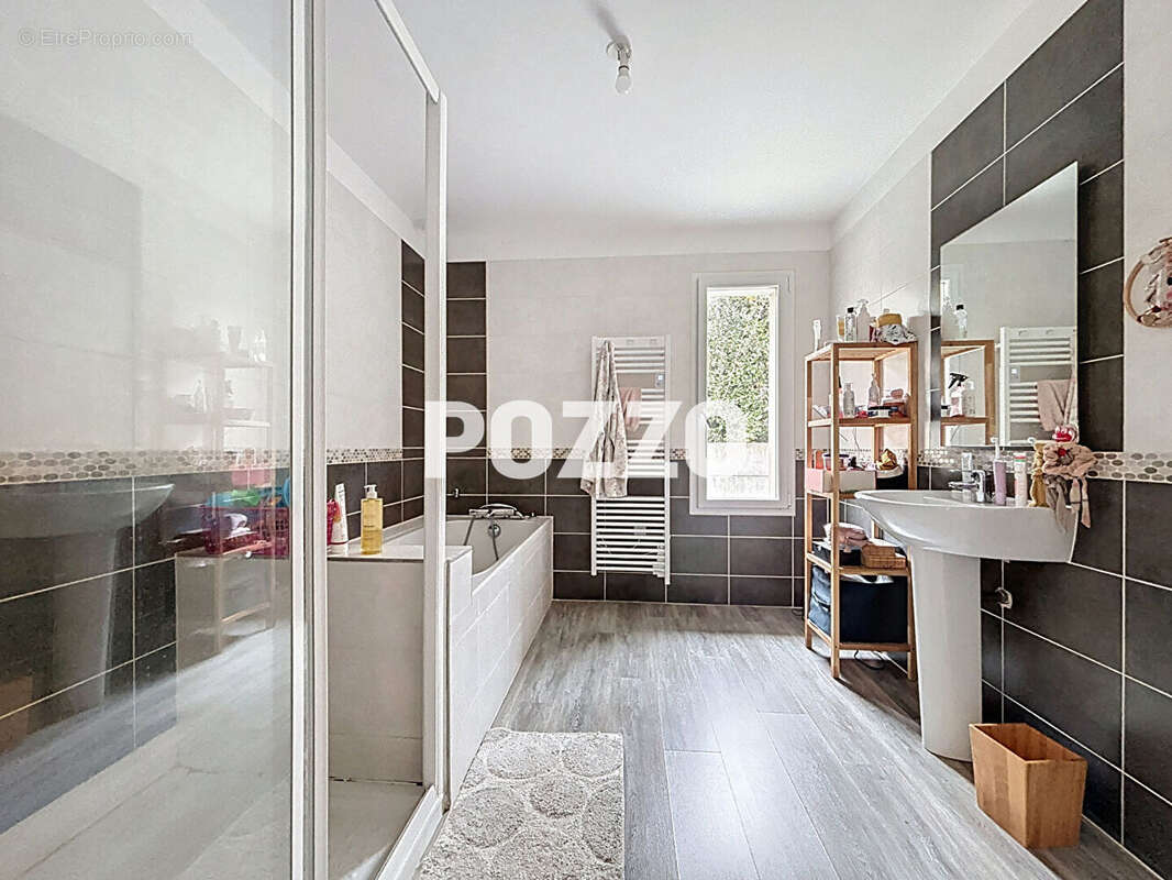 Maison à LE MESNIL-OZENNE