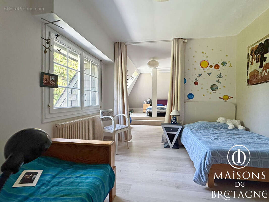 Demeure bourgeoise 260 m², 11 pièces à vendre à Larmor-Plage - photo 14