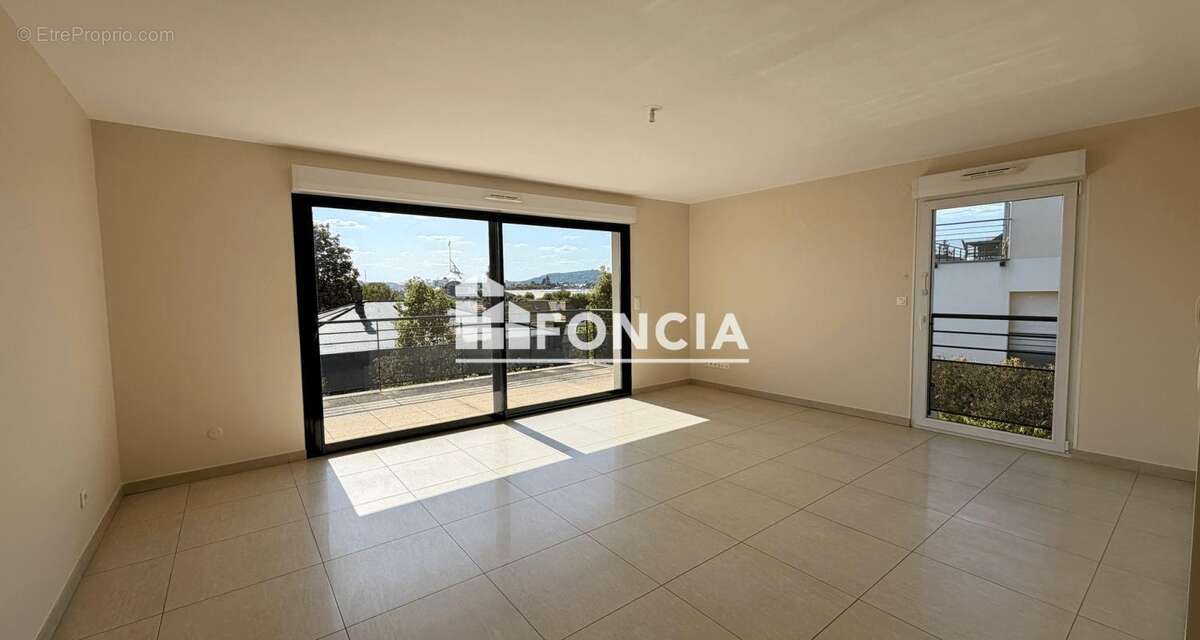 Au calme, dans une impasse située Metz Queuleu, bel appartement F3 avec terrasse, garage et parking - photo 10