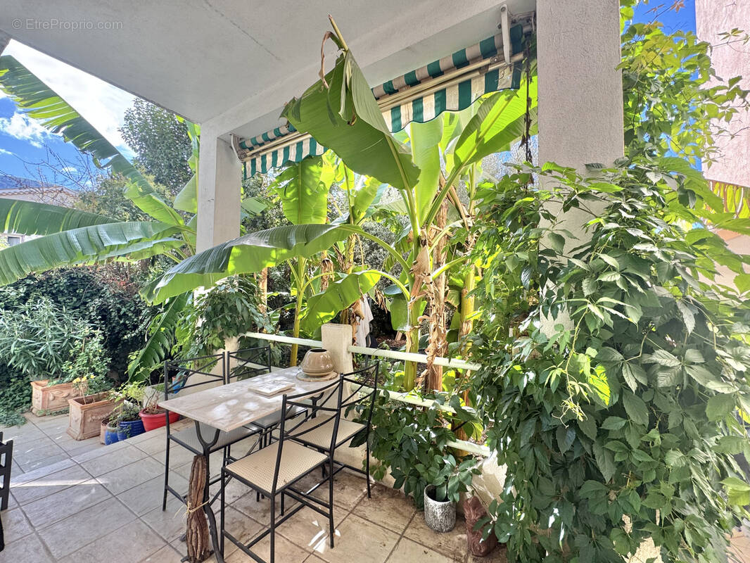 Appartement à NYONS