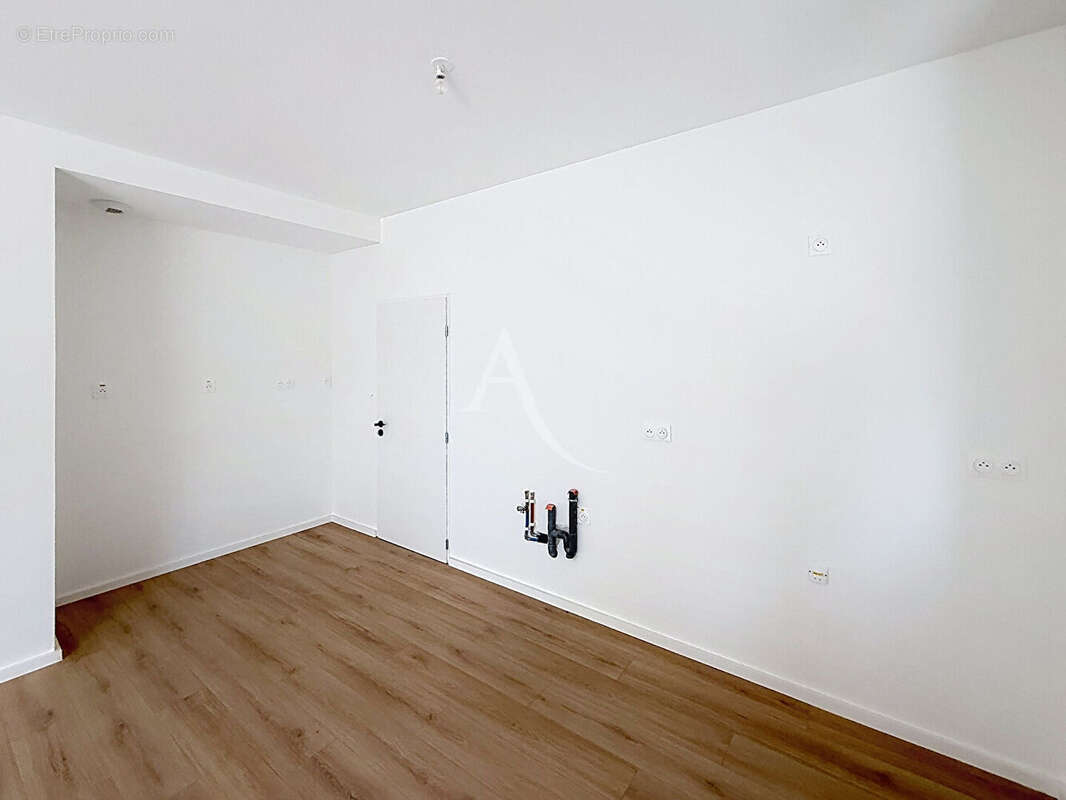 PAU Maison 3 chambres rénovée avec garage / Secteur Hippodrome - photo 10