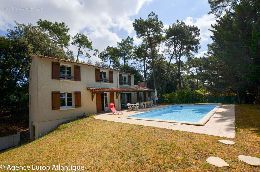 Maison à LES MATHES