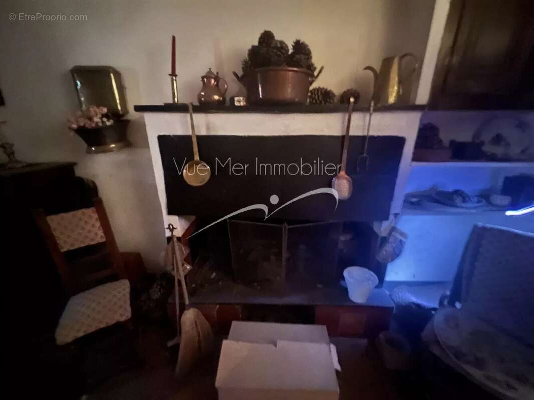 Maison à BORMES-LES-MIMOSAS