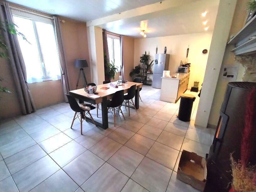 Maison à CASTETPUGON