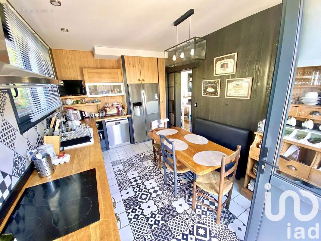 Photo 7 - Maison à SAINT-JULIEN-EN-BORN