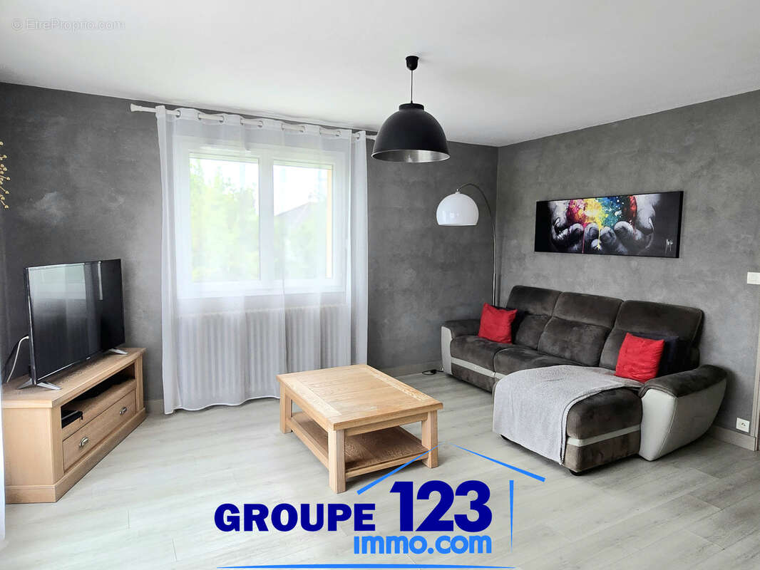 SAINT-GEORGES-SUR-BAULCHE  - Maison familiale 4 chambres, avec terrasse, sous-sol complet et double garage - photo 3