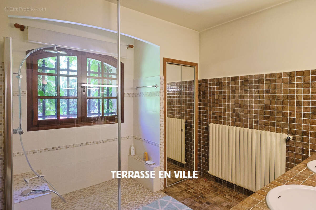 Maison à HYERES