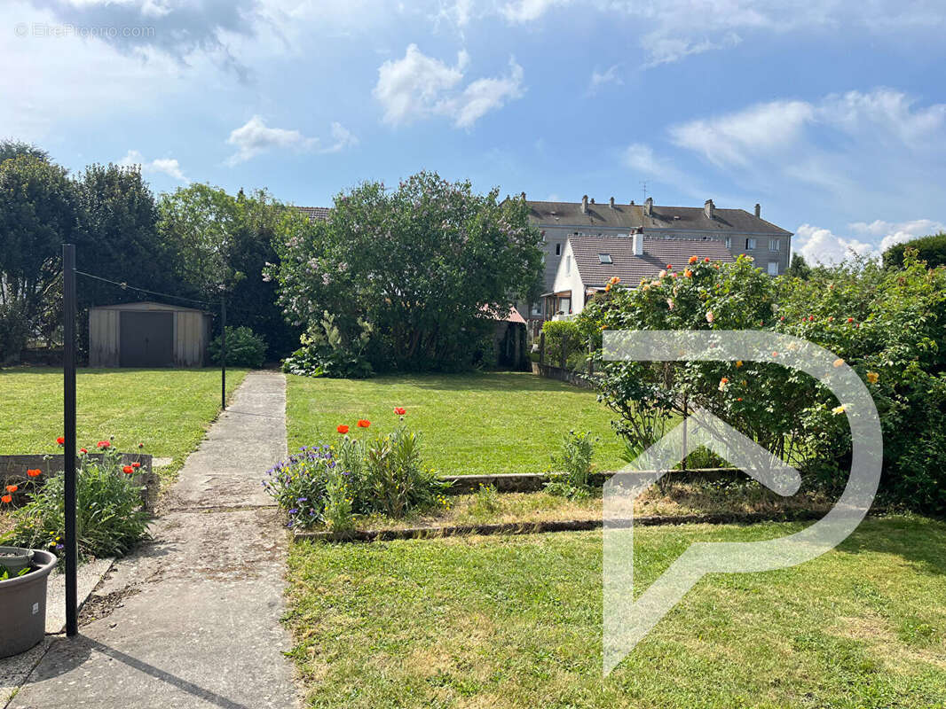 Maison à CREPY-EN-VALOIS