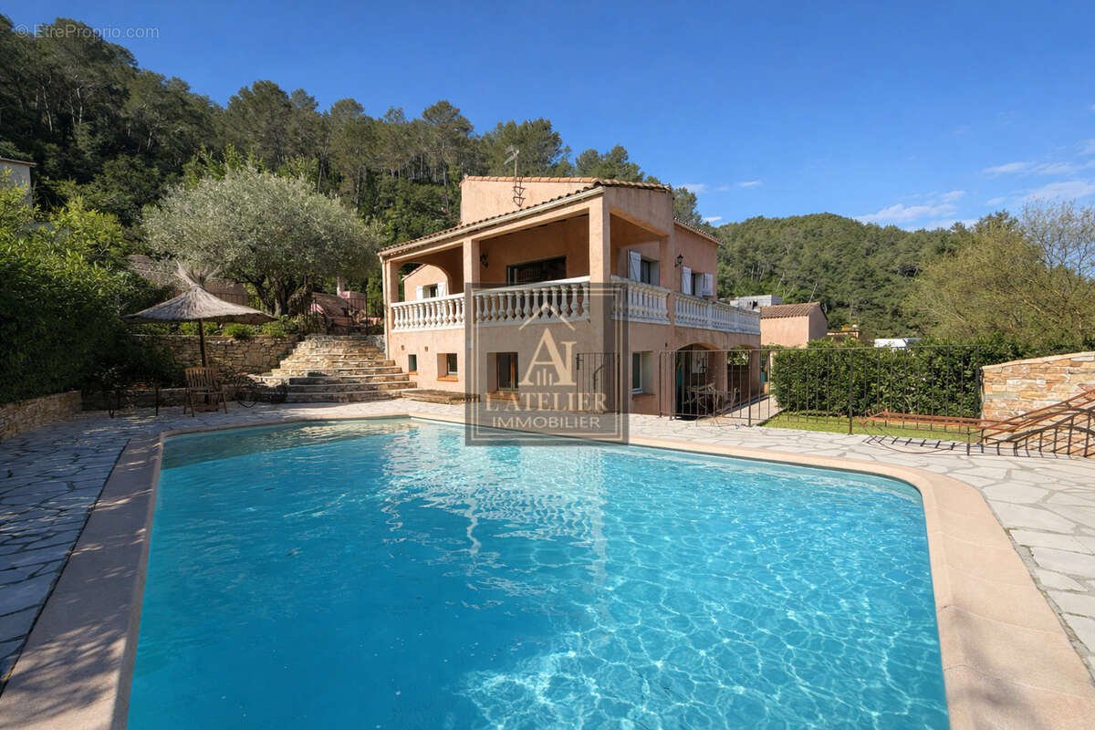 Maison de 175 m2 avec appartement de type2/3 indépendant, piscine et garage sur une parcelle de 1285 m2 - photo 15
