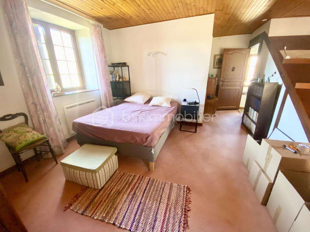 Maison à GISSEY-SUR-OUCHE