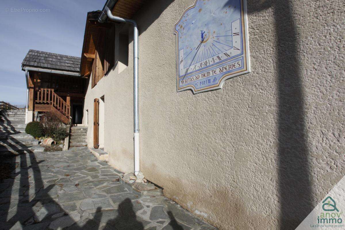 Maison à LE SAUZE-DU-LAC