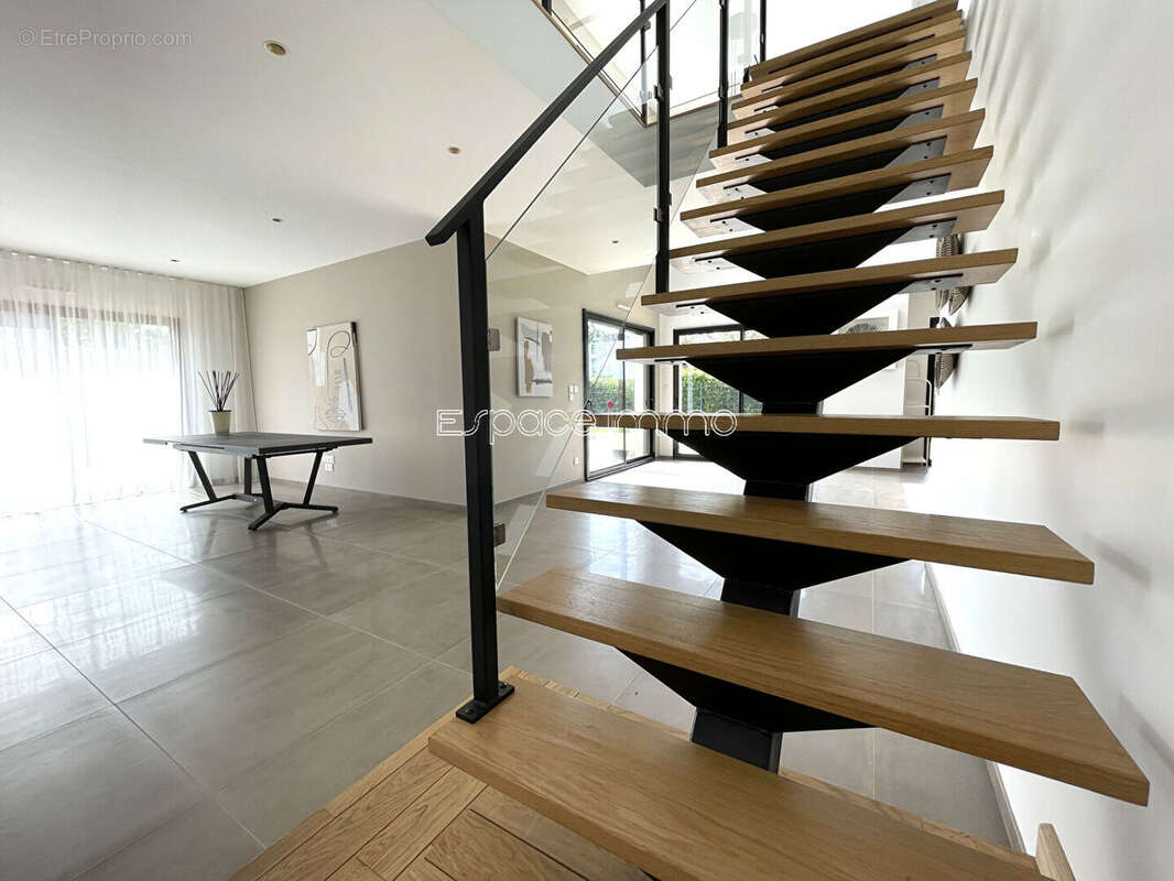 Maison à ISNEAUVILLE