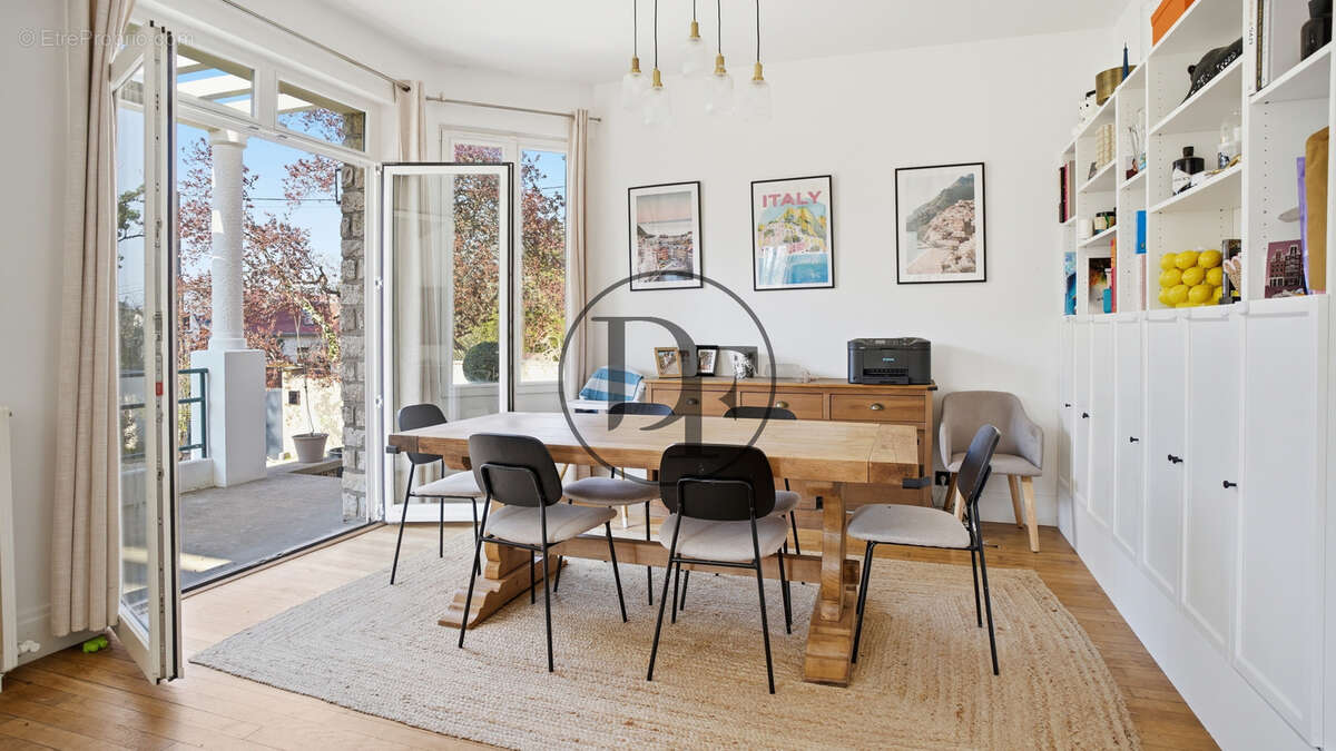 Maison à VULAINES-SUR-SEINE
