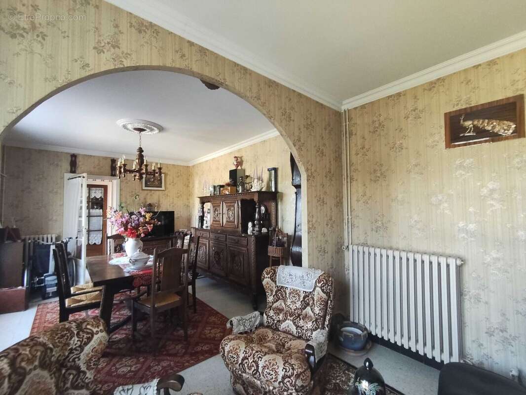 Maison à CHASSENEUIL-SUR-BONNIEURE