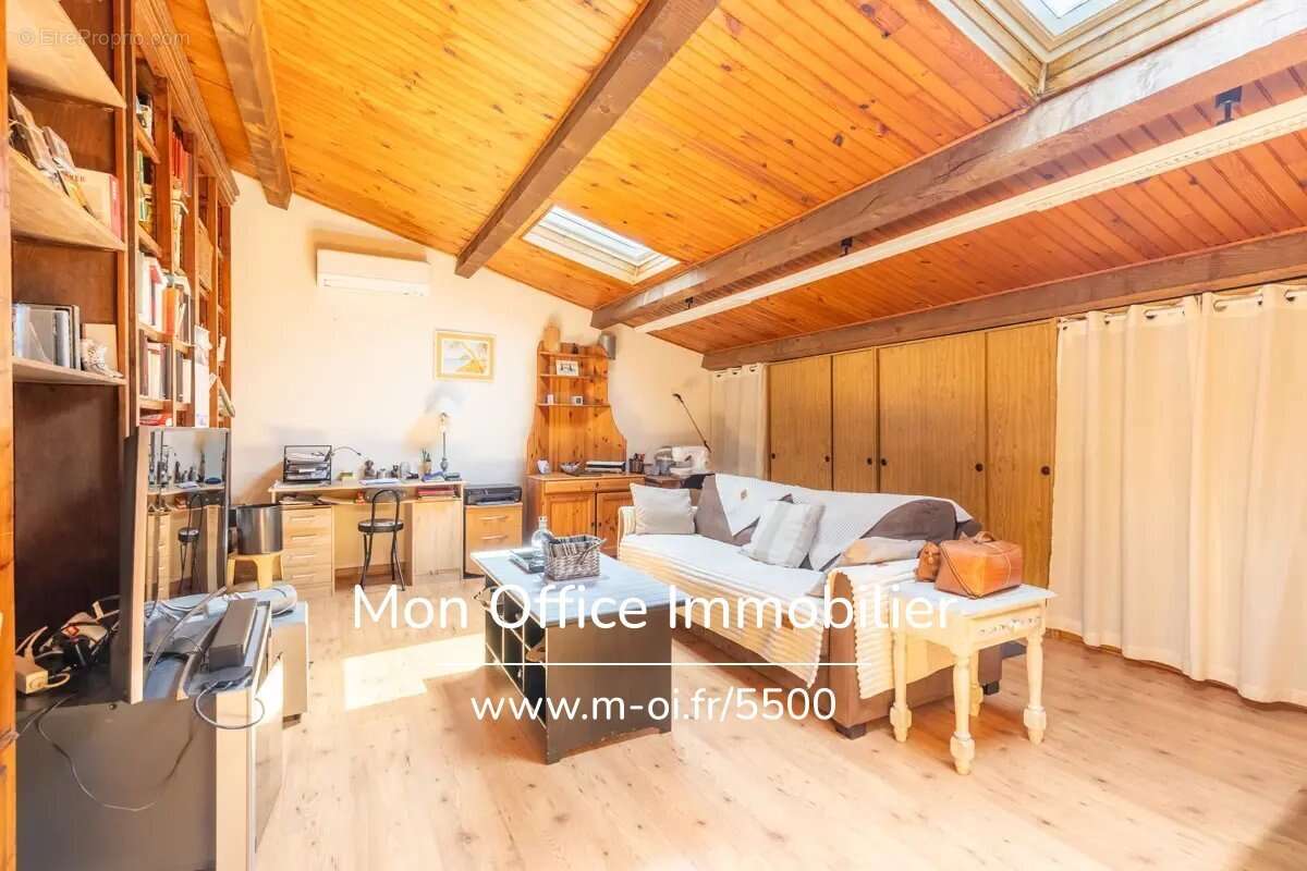 Maison à SAINT-ZACHARIE