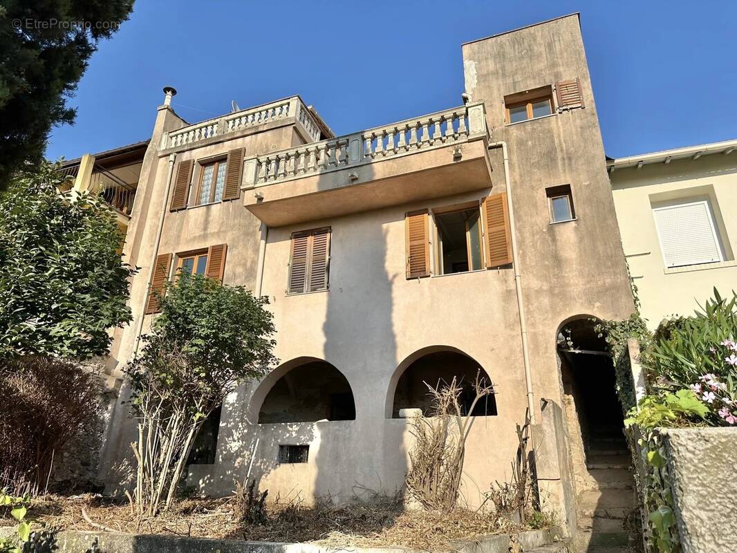 Maison à LA TURBIE