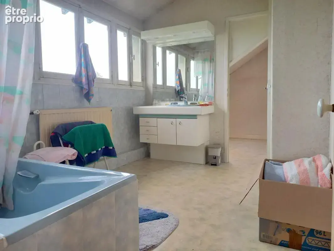 Vierzon Village,à Rénover maison de charme de 140M2,4 chambres - photo 26