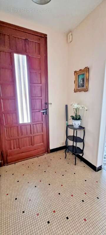 Exclusivite  : maison sur jardin louee 720 € / mois - photo 10