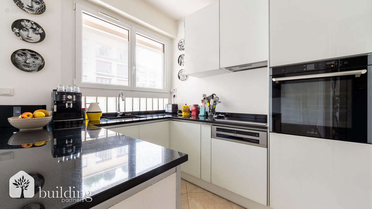 Neuilly-sur-Seine Saint-James - Duplex familial 7 pièces de 144,5 m² avec jardin de 59 m² - photo 18