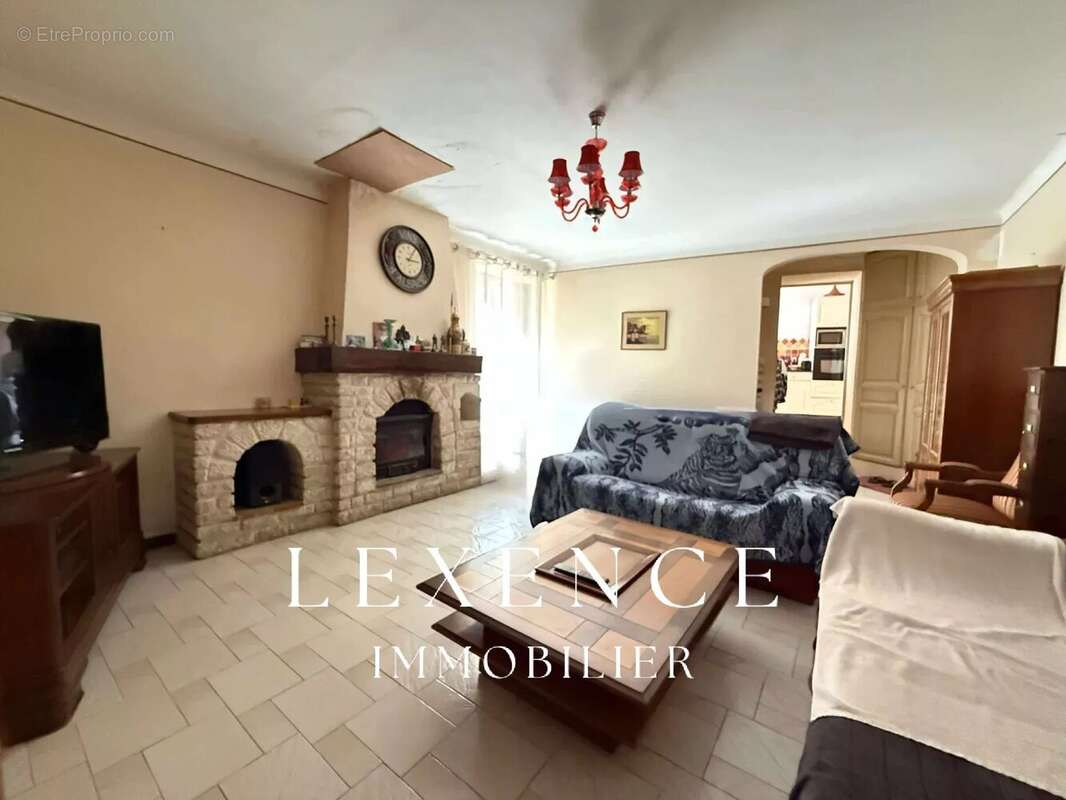 Appartement à ORGON