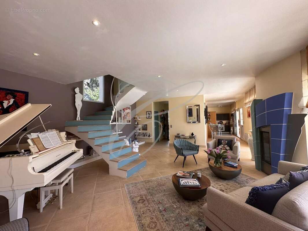 Maison à SAINTE-AGNES