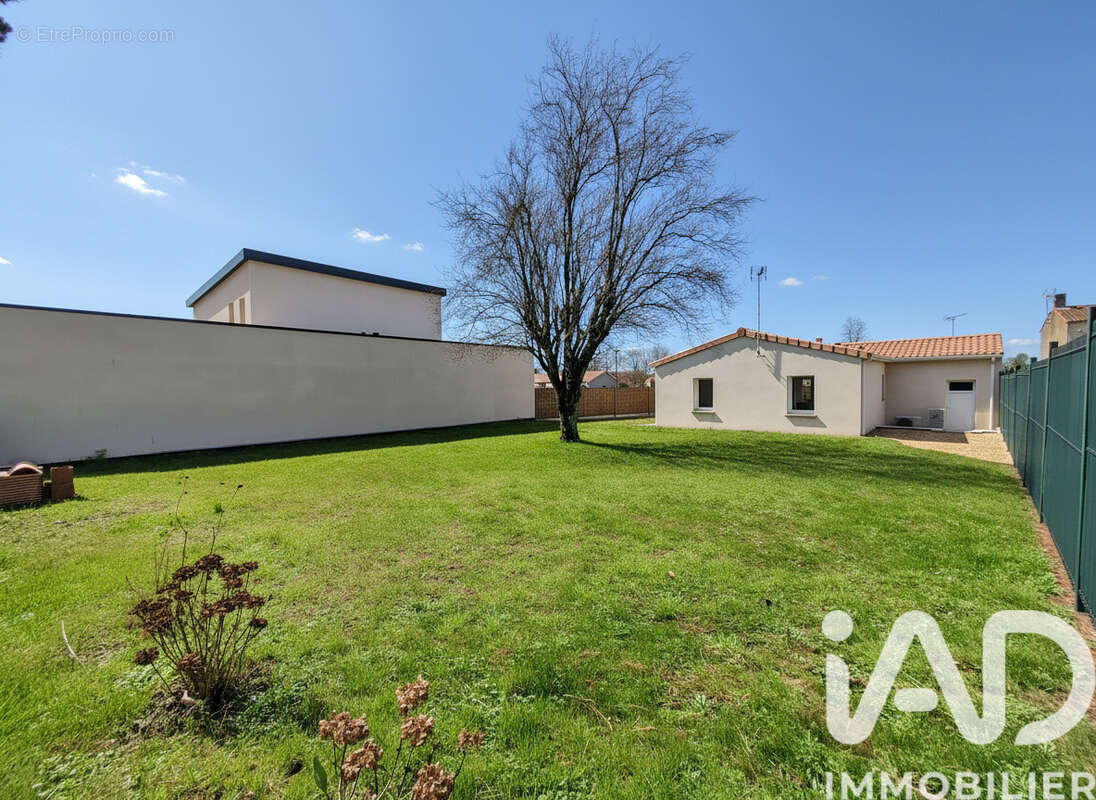 Photo 2 - Maison à CHAUVE