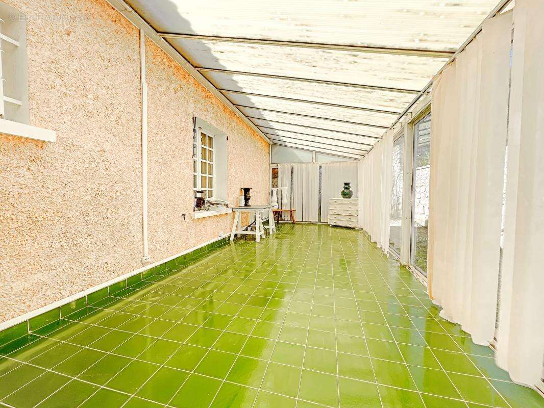 Maison à GINASSERVIS