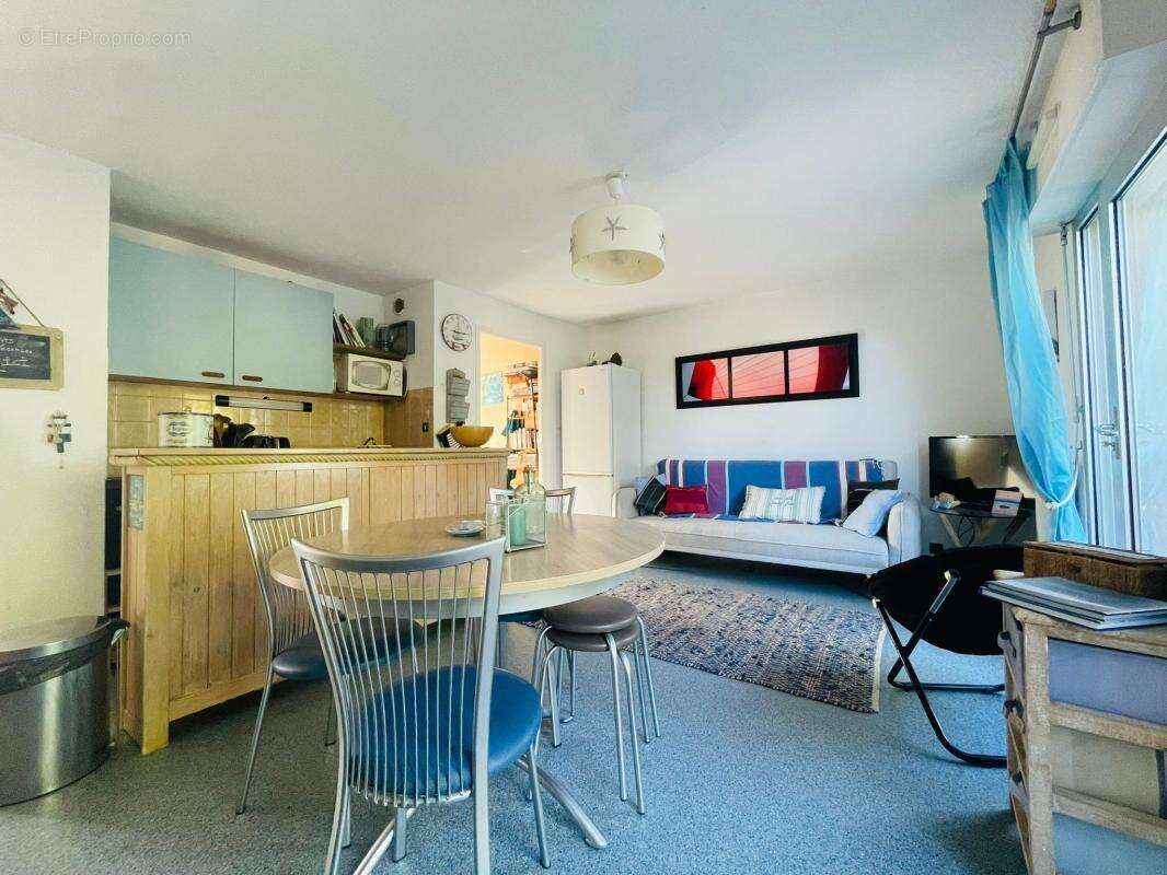 Appartement À Vendre - photo 2
