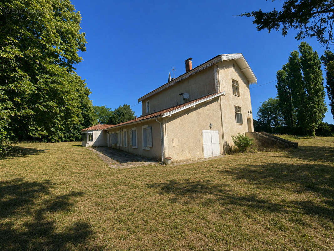 Maison à BAZAS