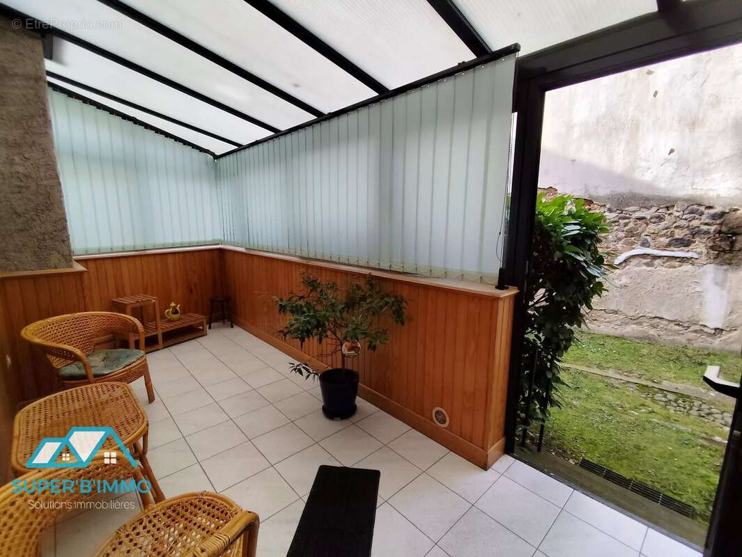 Maison à PAULHAGUET