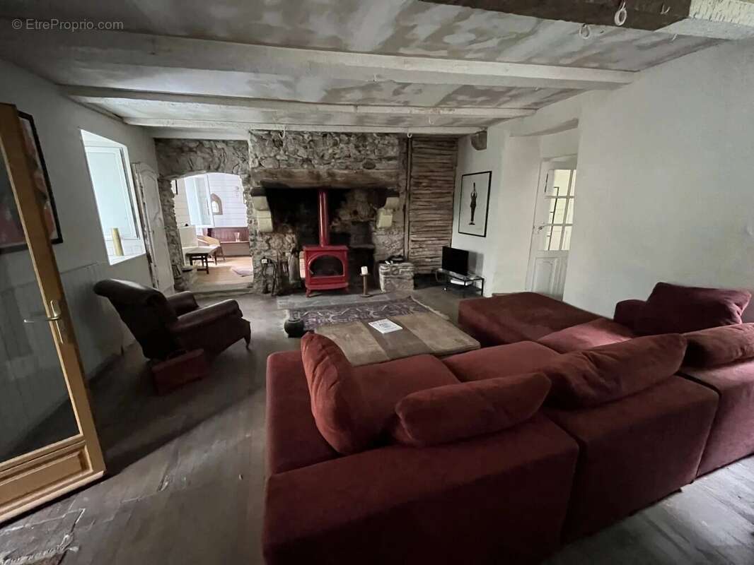 Maison à LA SALVETAT-SUR-AGOUT