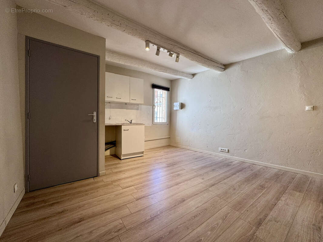 Appartement à L'ISLE-SUR-LA-SORGUE