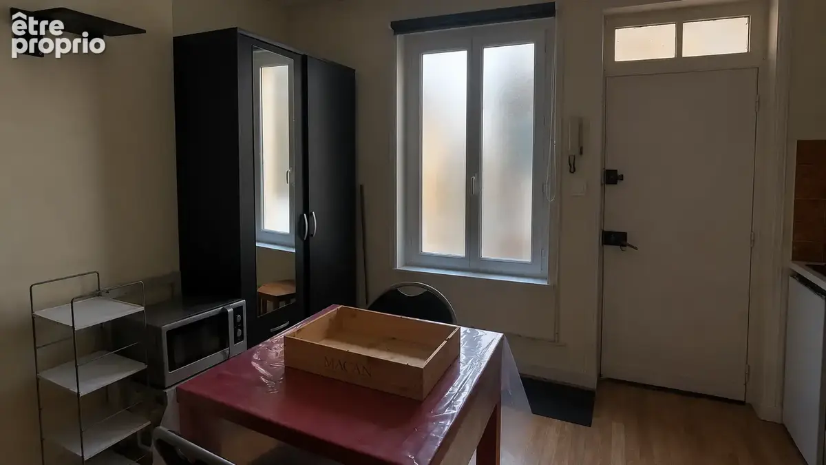 Studio 16 m2 - À 100 m de la Place - Rue des Dominicains - photo 4