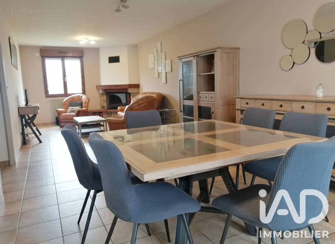 Maison 148 m² à Ambrieres-Les-Vallees  - photo 5